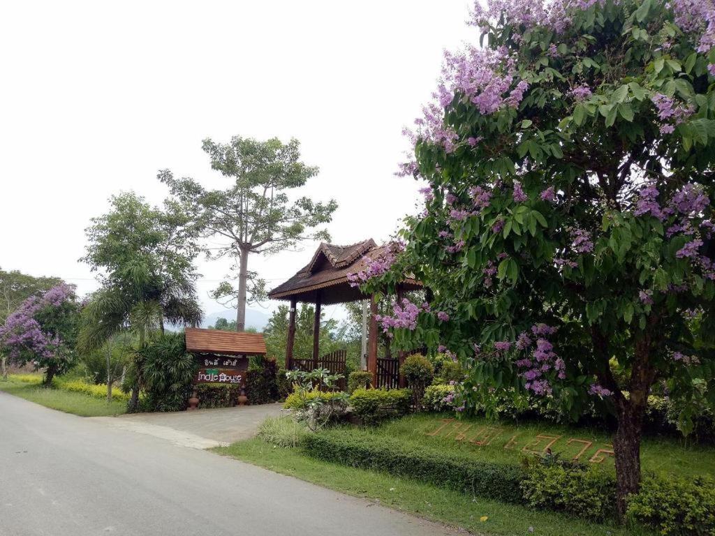 Indie House @ Maerim Chiang Mai Buitenkant foto