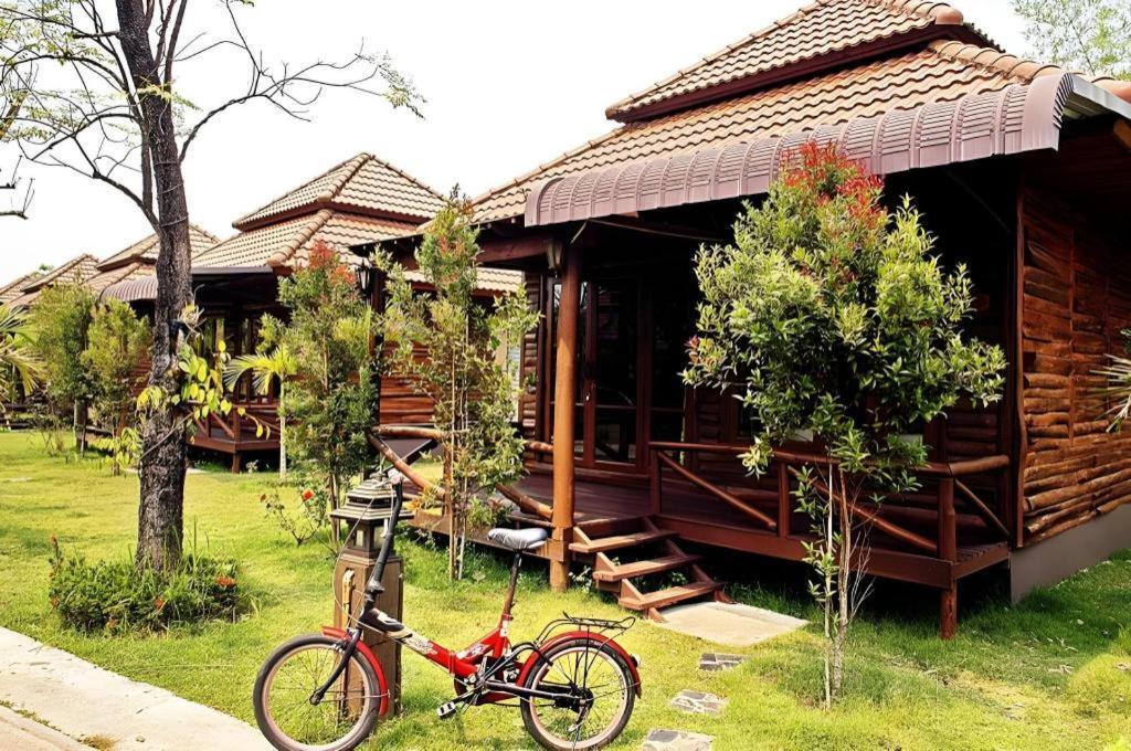 Indie House @ Maerim Chiang Mai Buitenkant foto